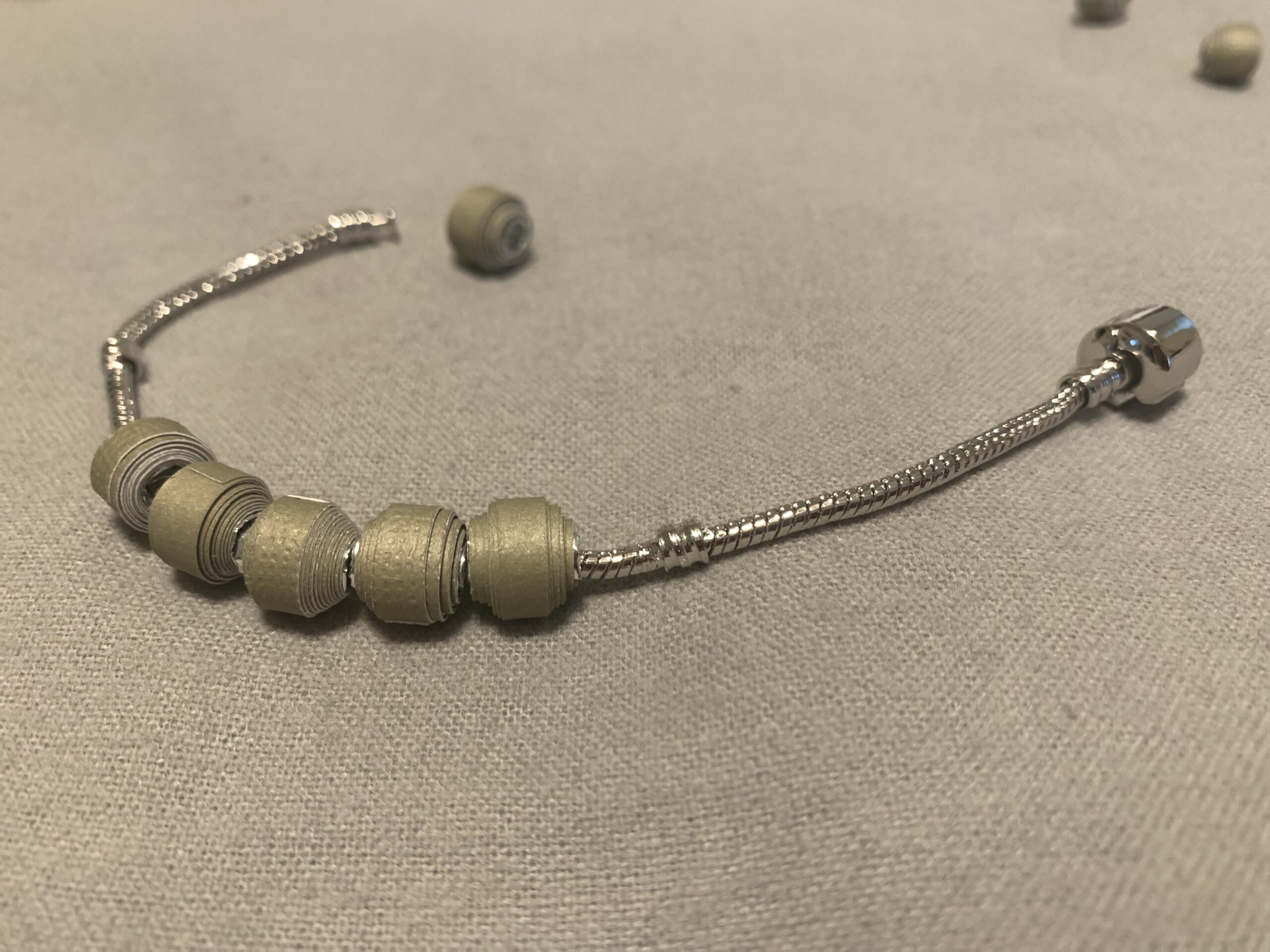 IMG_5429 Rondelle Shape 10 Paper Beads, Tool, & Bracelet Kit